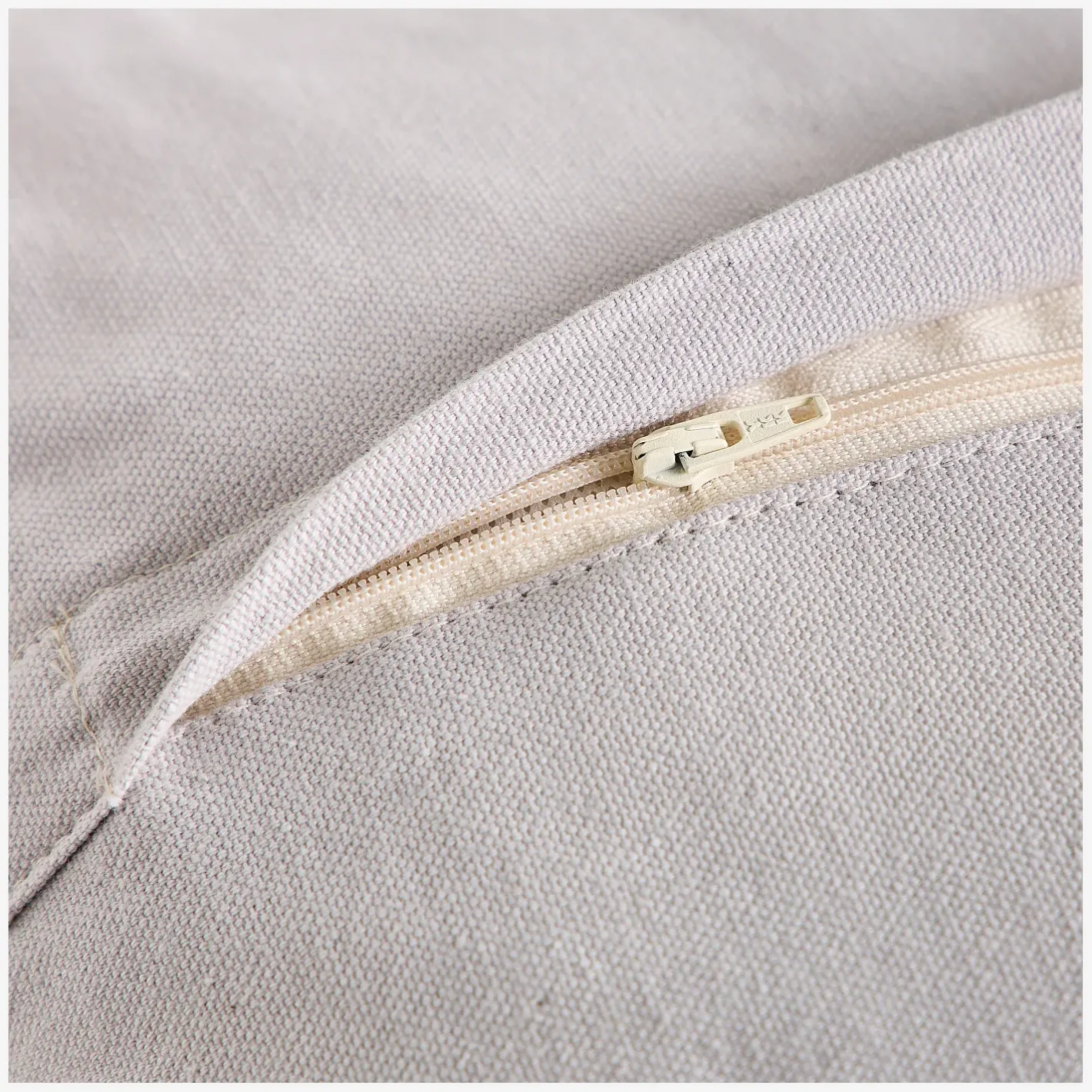 Aubin Coussins|Coussins